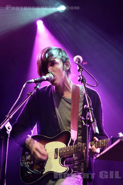 YOUNG MAN - 2010-05-15 - PARIS - La Fleche d'Or - 